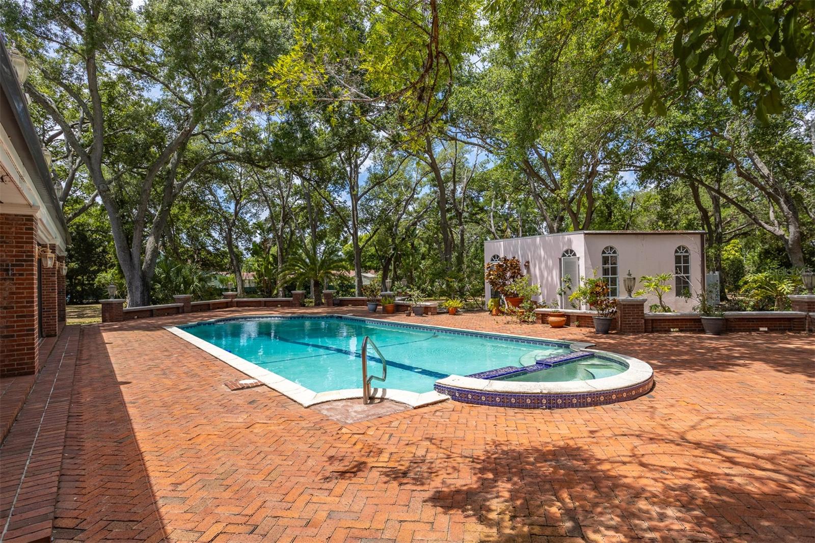 Image 93 of 100 For 2124 Laurence Drive