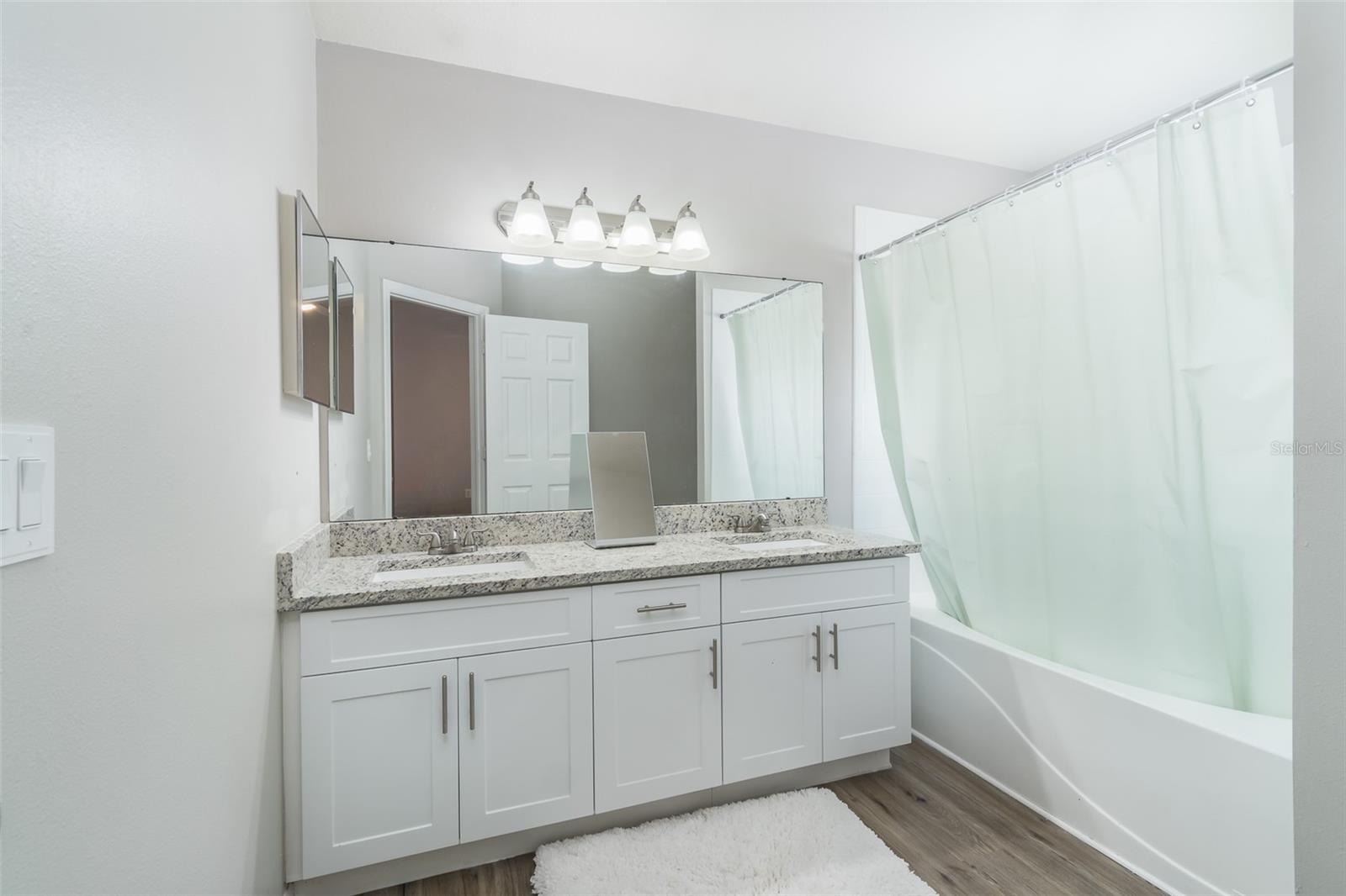 Image 18 of 25 For 1707 Bondurant Way