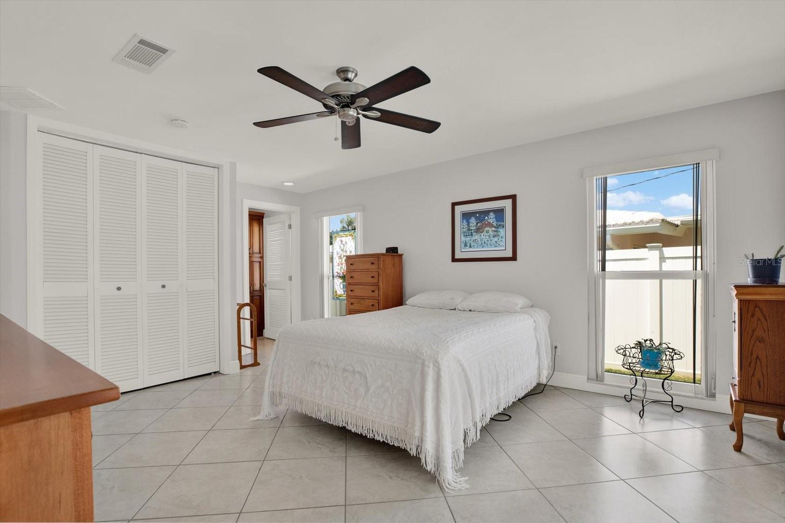 Image 23 of 68 For 14725 Crown Drive