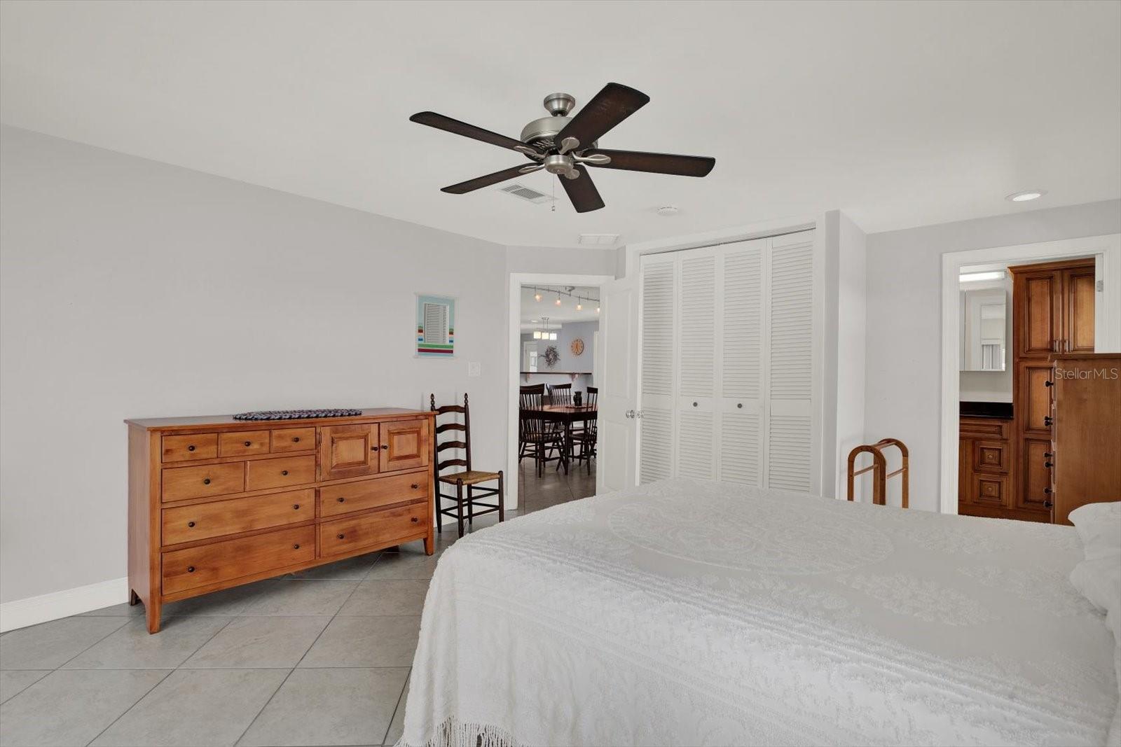 Image 25 of 68 For 14725 Crown Drive