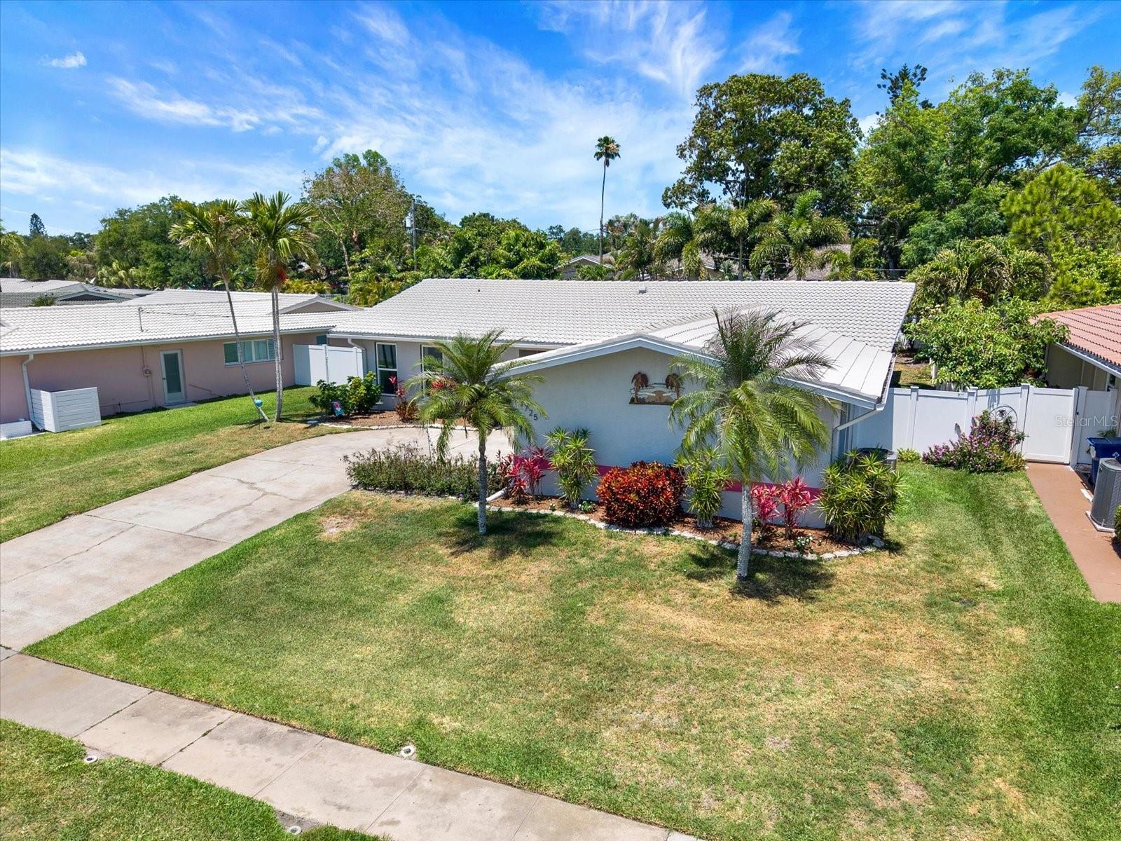 Image 41 of 68 For 14725 Crown Drive