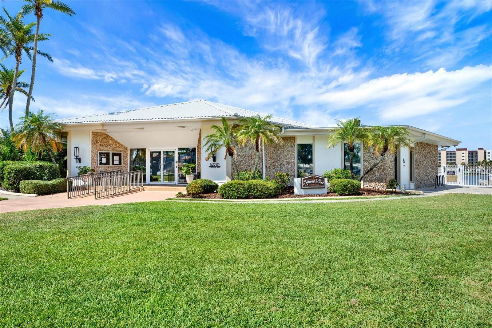 Image 48 of 68 For 14725 Crown Drive