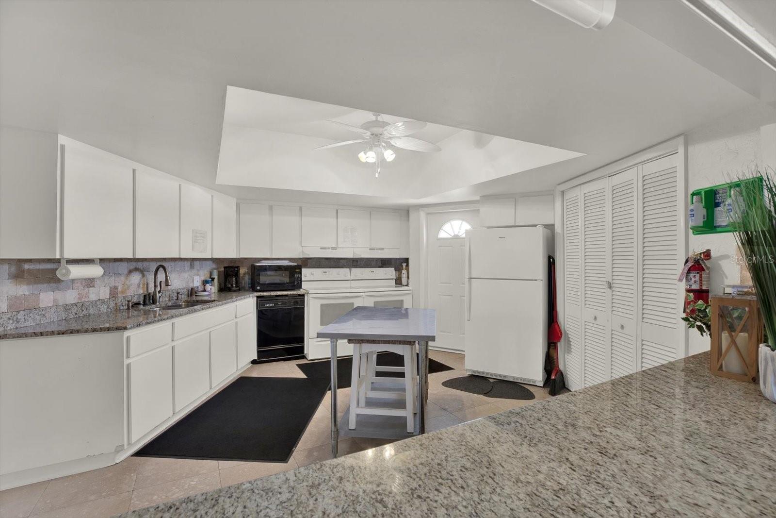 Image 52 of 68 For 14725 Crown Drive