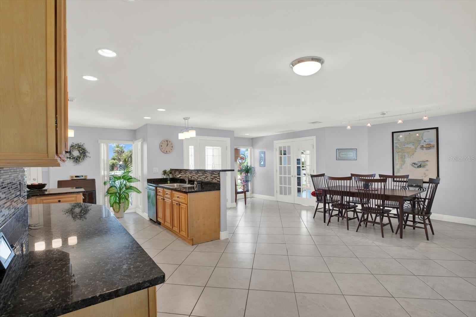 Image 6 of 68 For 14725 Crown Drive