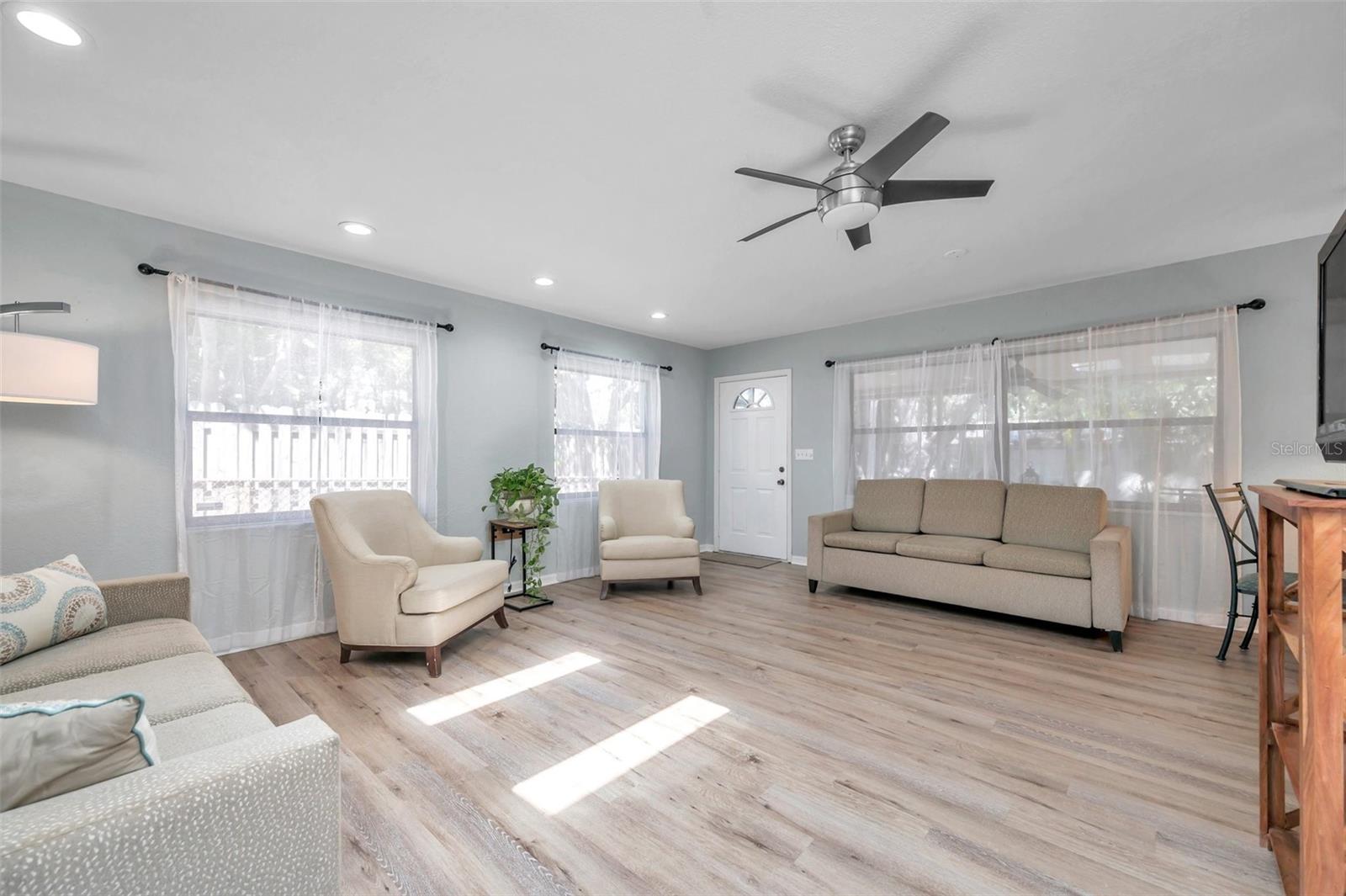Image 38 of 60 For 717 Carolina Avenue