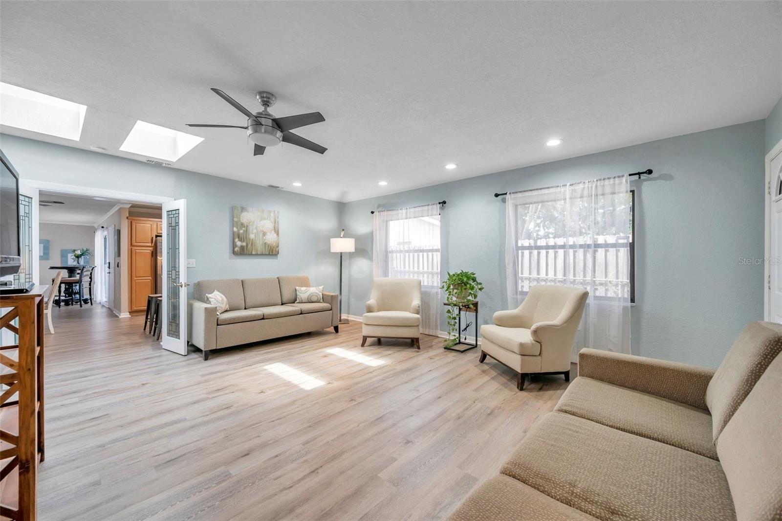 Image 41 of 60 For 717 Carolina Avenue