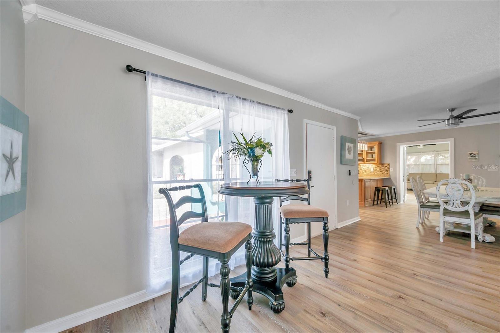 Image 7 of 60 For 717 Carolina Avenue