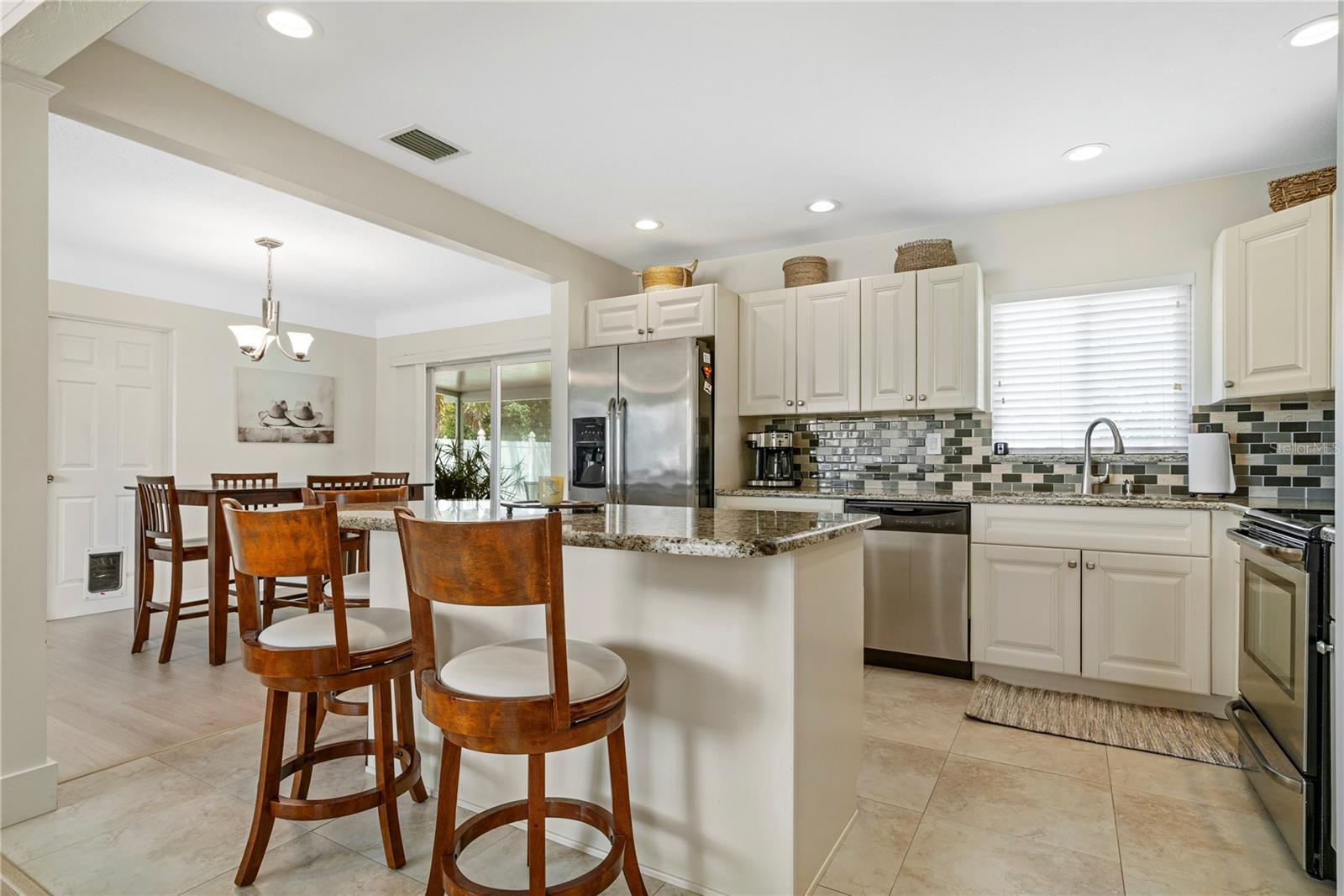 Image 12 of 43 For 5965 15th Street N