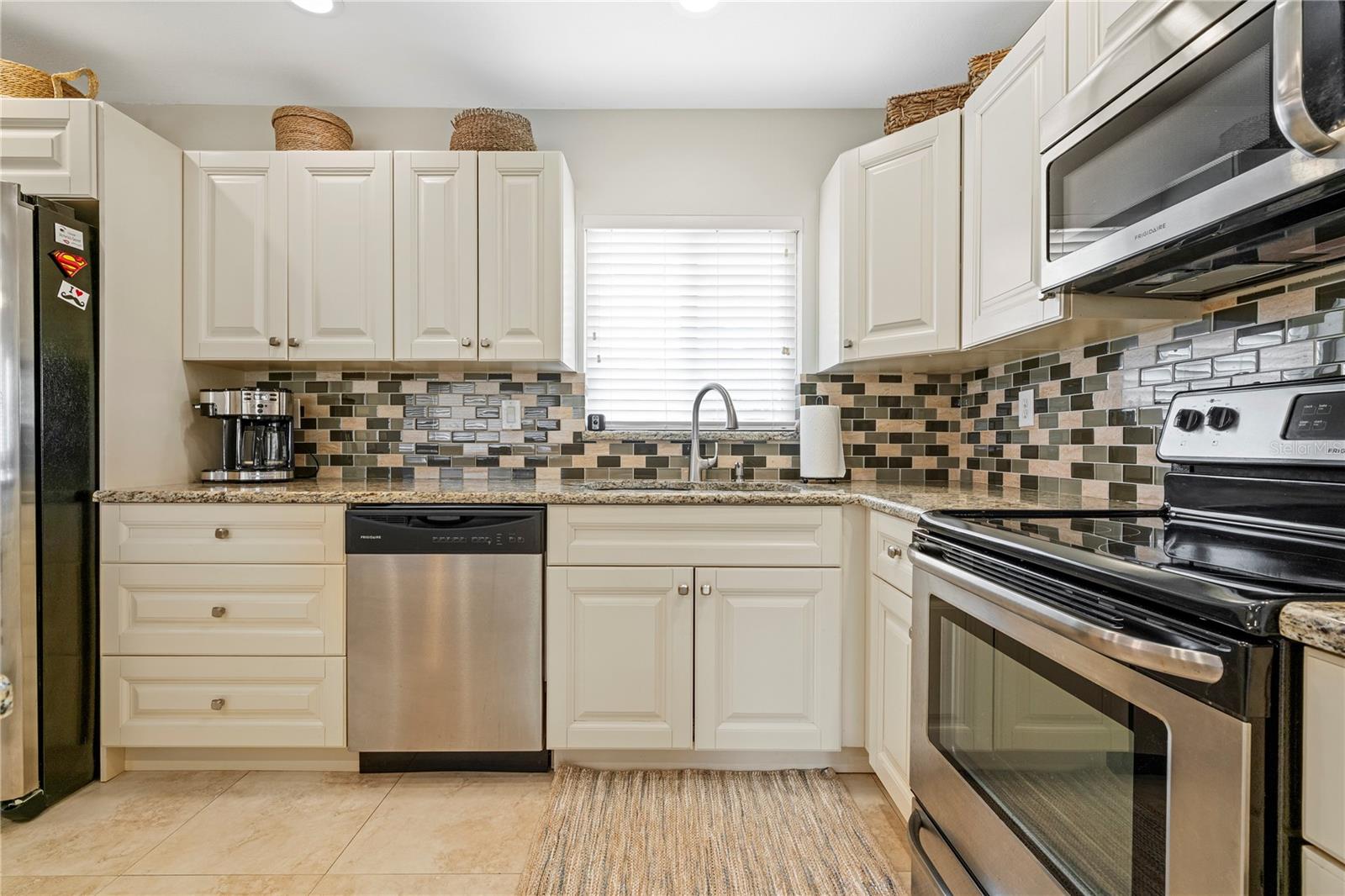 Image 16 of 43 For 5965 15th Street N