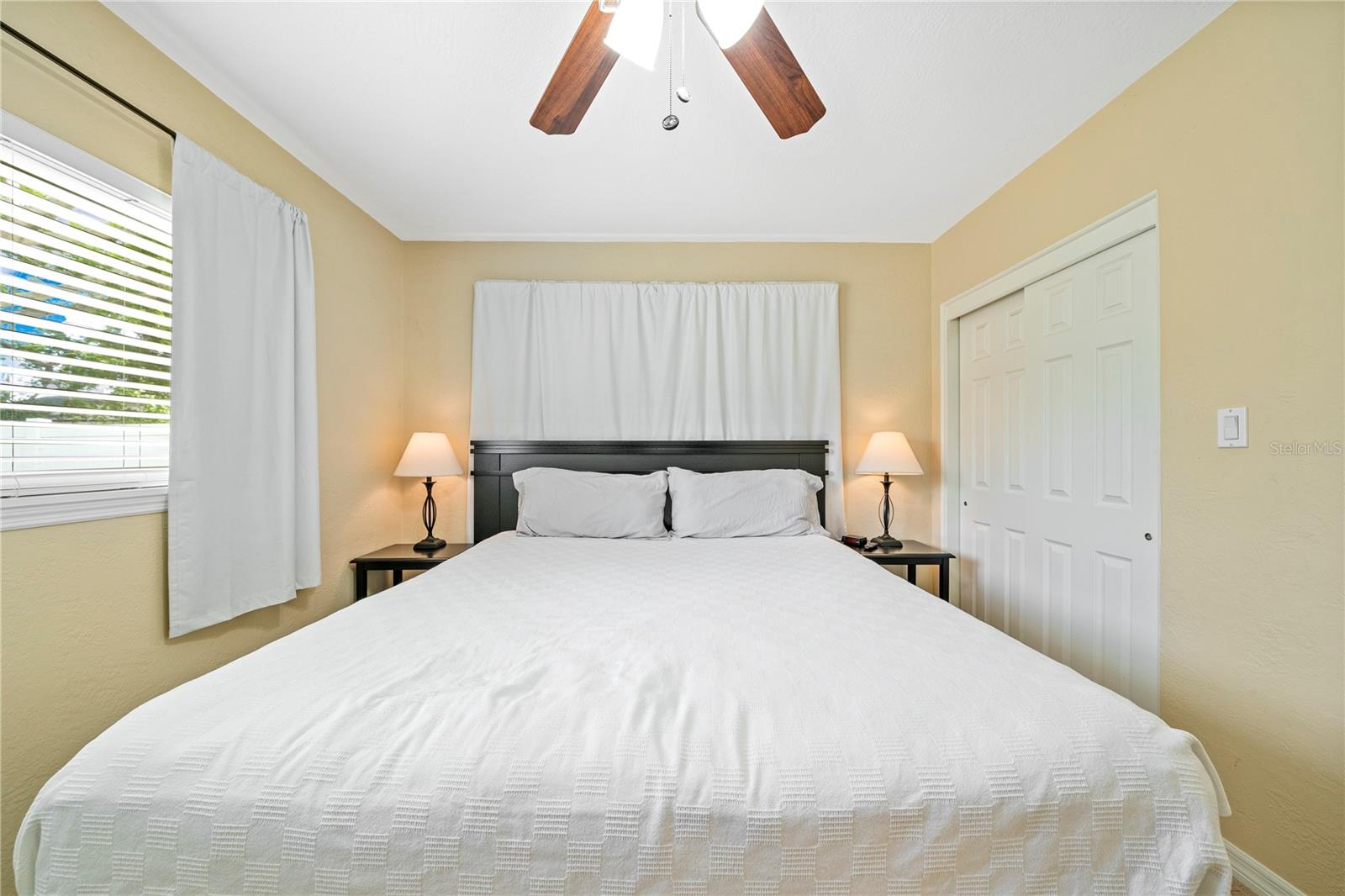 Image 28 of 43 For 5965 15th Street N