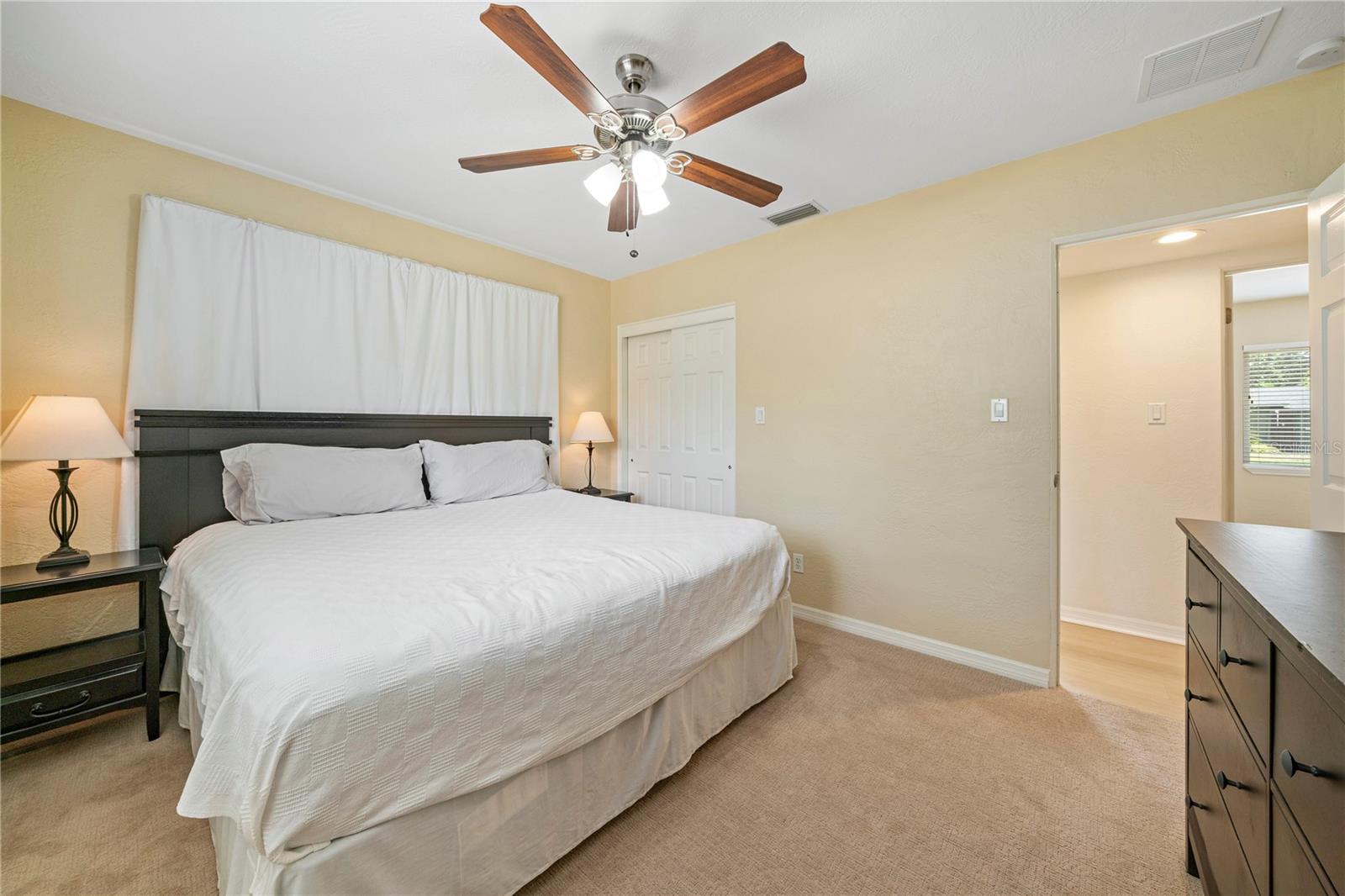 Image 29 of 43 For 5965 15th Street N