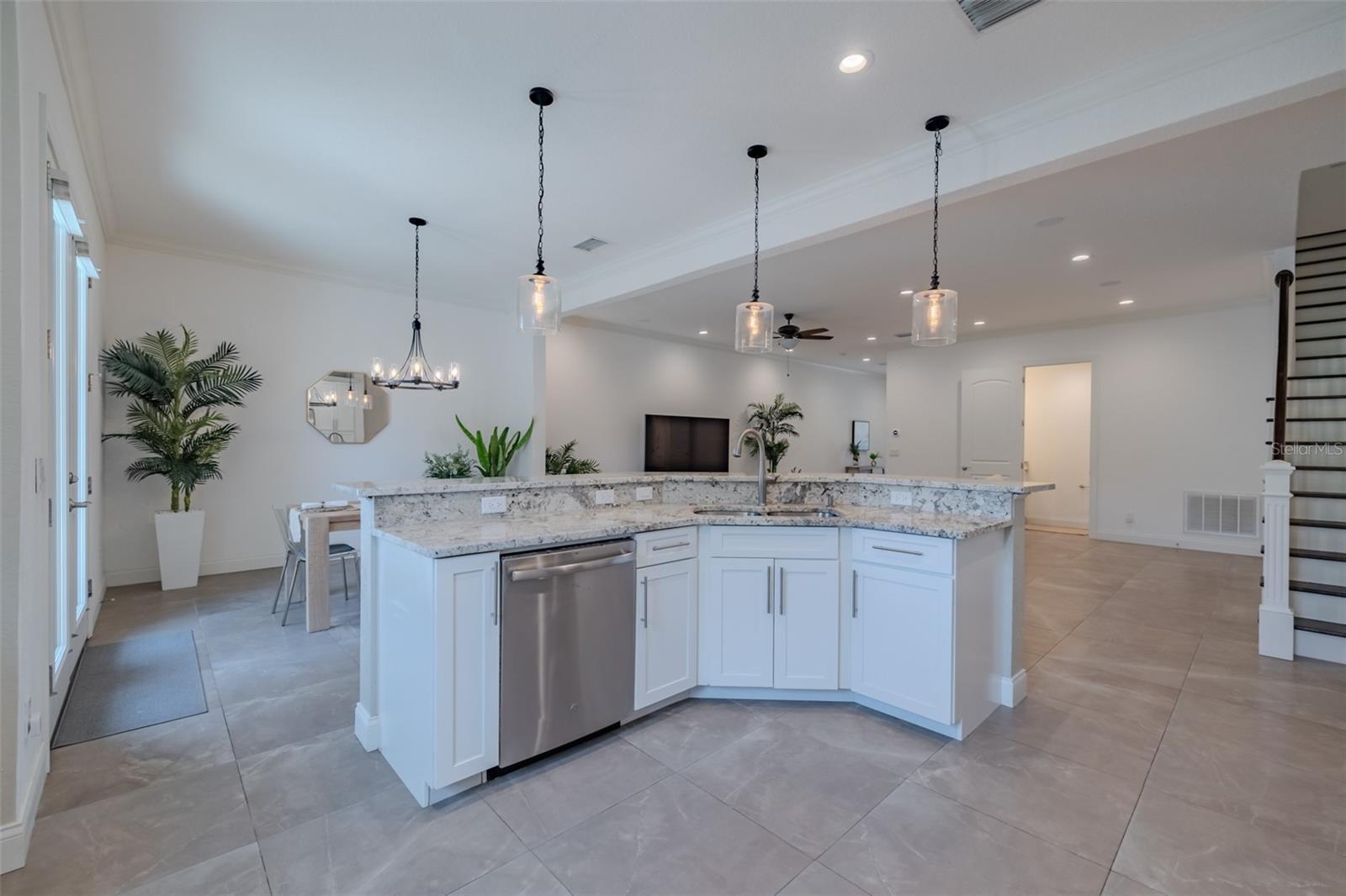 Image 18 of 49 For 3224 Empedrado Street