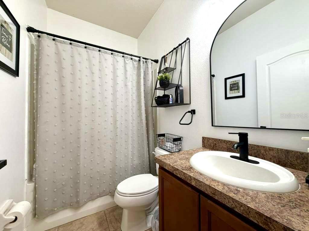 Image 13 of 22 For 32914 Hillman Court