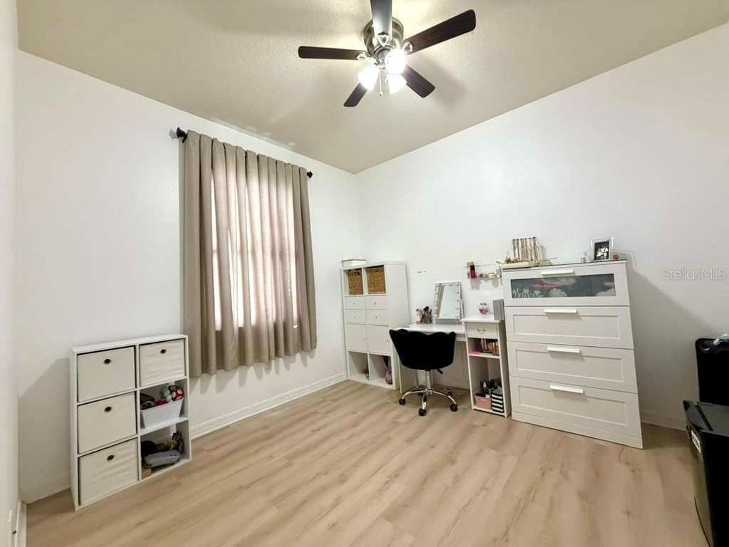 Image 14 of 22 For 32914 Hillman Court
