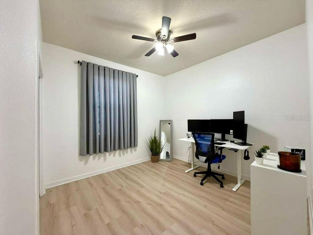 Image 15 of 22 For 32914 Hillman Court