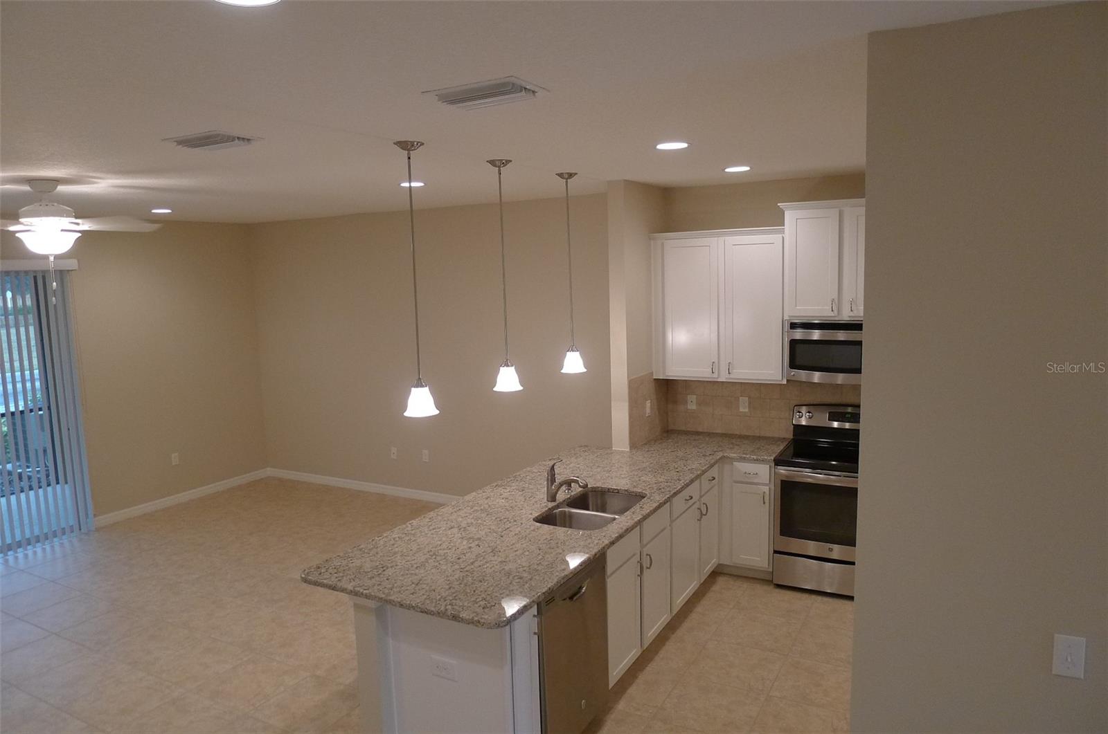 Image 23 of 29 For 13909 River Willow Place