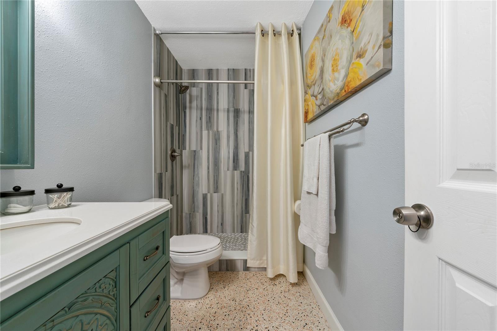 Image 19 of 48 For 121 46th Avenue 2g