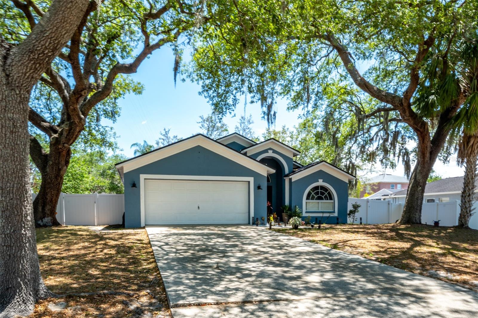 Image 2 of 43 For 10727 Deepbrook Dr