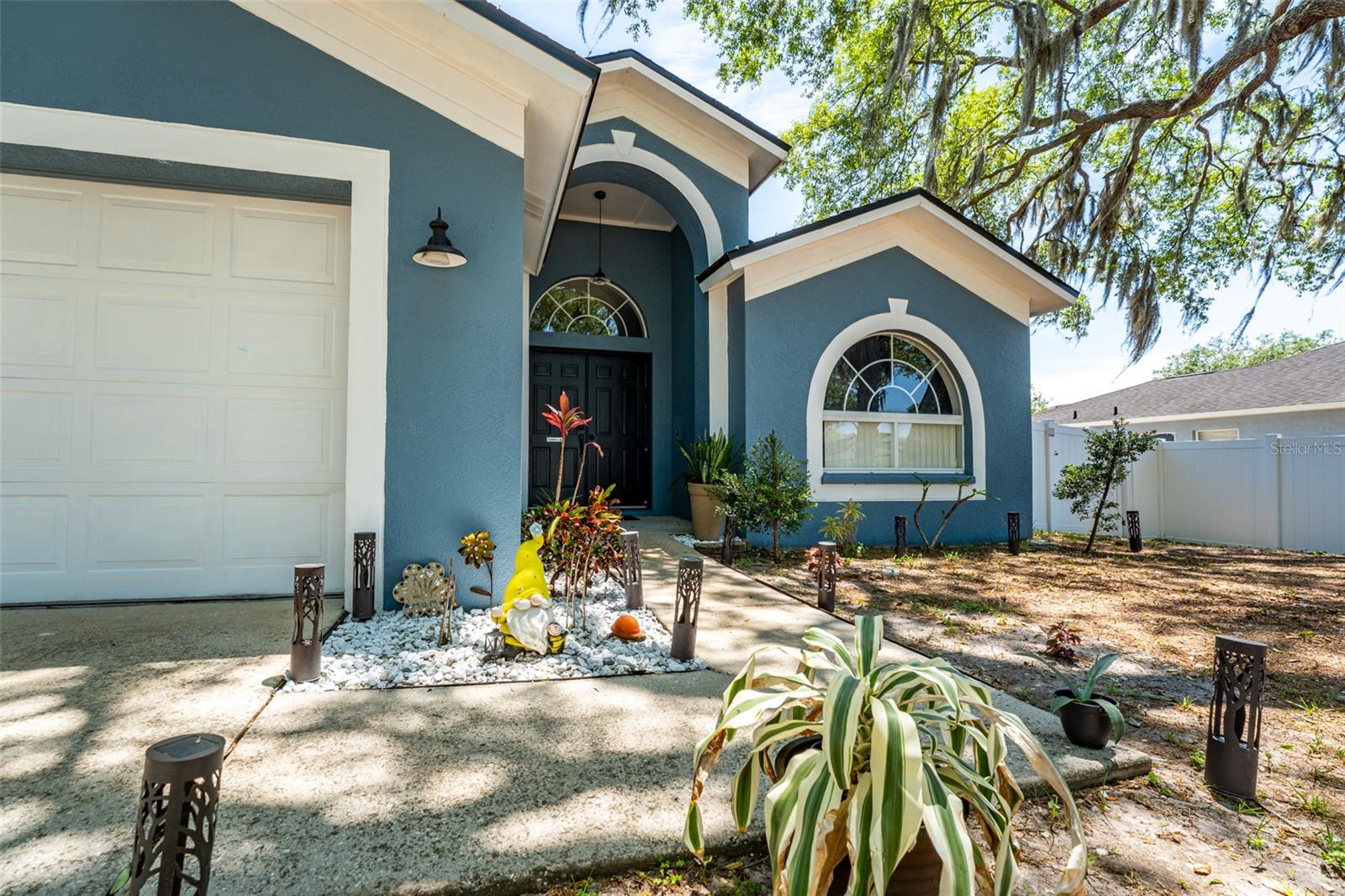 Image 3 of 43 For 10727 Deepbrook Dr