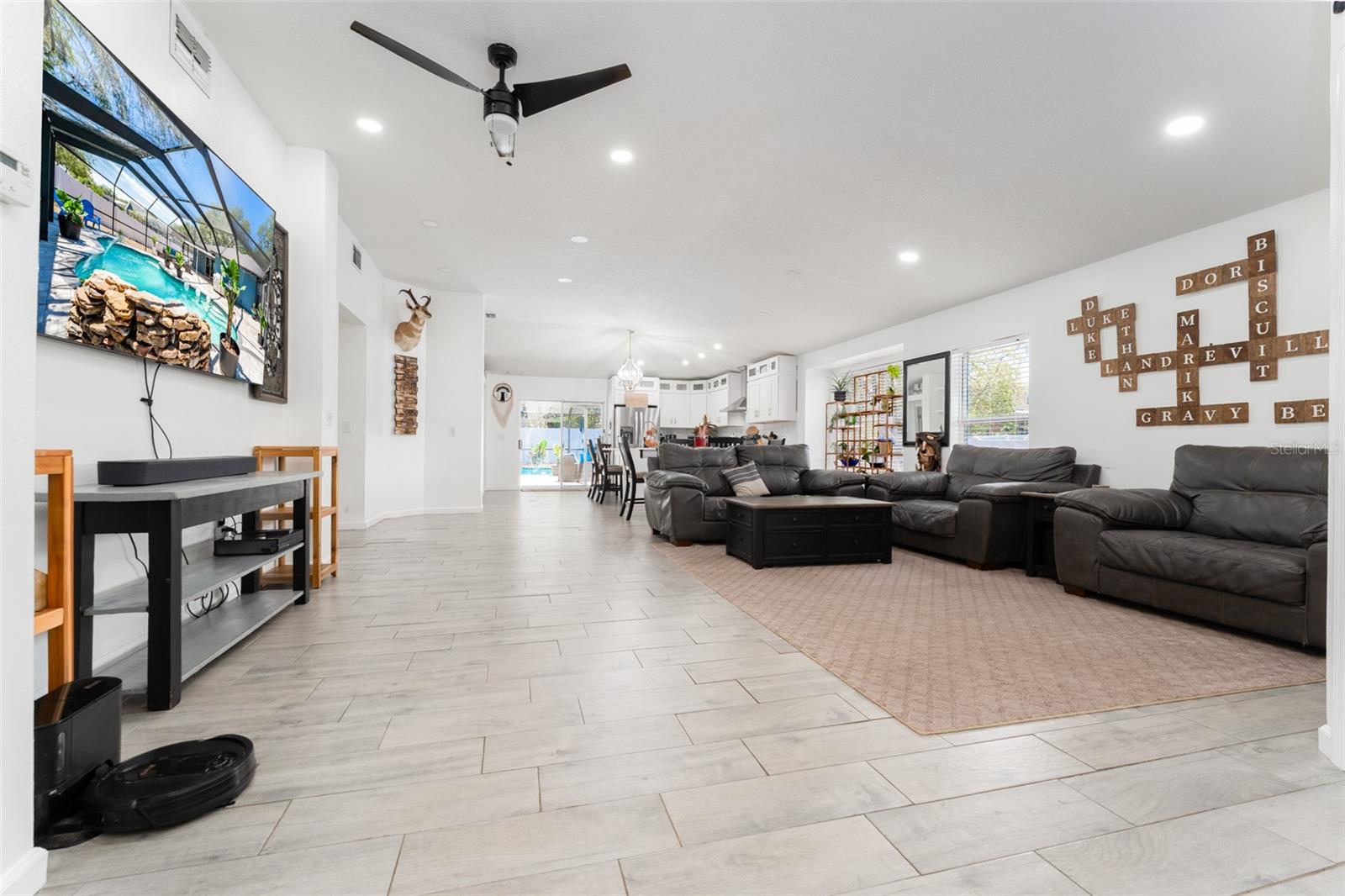 Image 5 of 43 For 10727 Deepbrook Dr