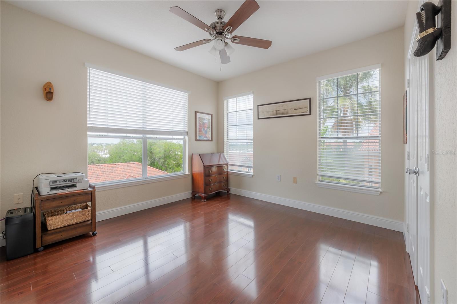 Image 18 of 72 For 5000 Culbreath Key Way 8-302