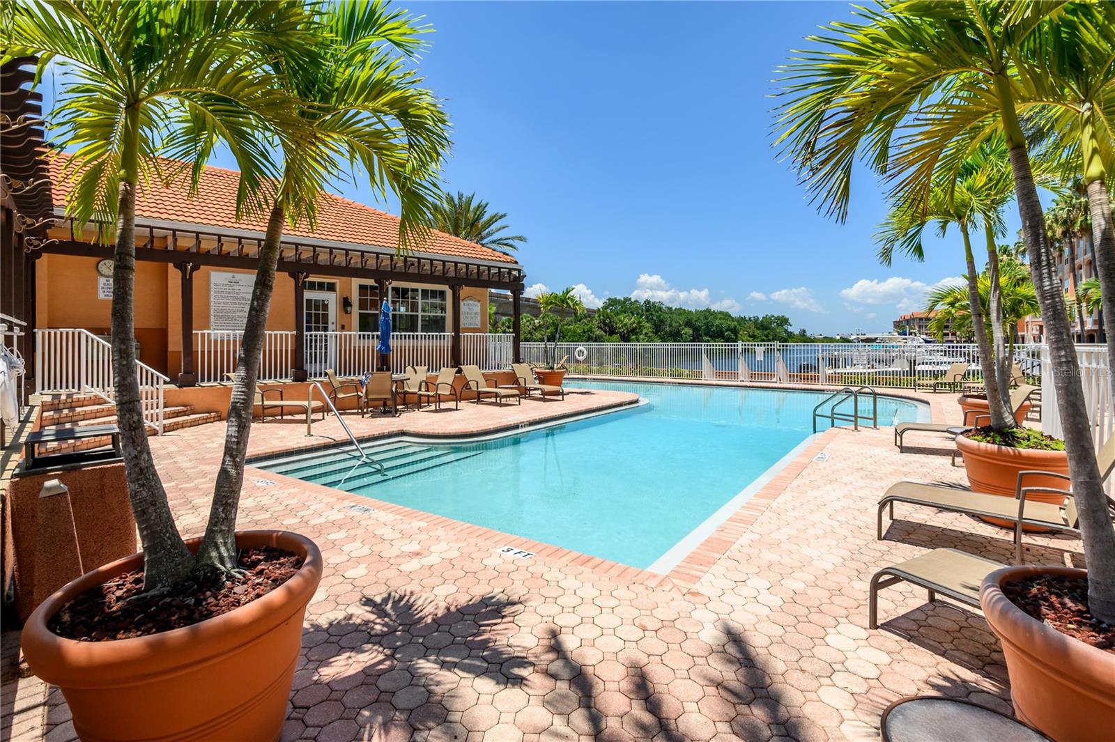 Image 40 of 72 For 5000 Culbreath Key Way 8-302