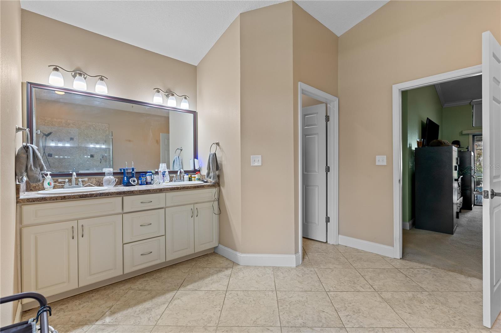 Image 14 of 20 For 2315 Eagle Bluff Drive