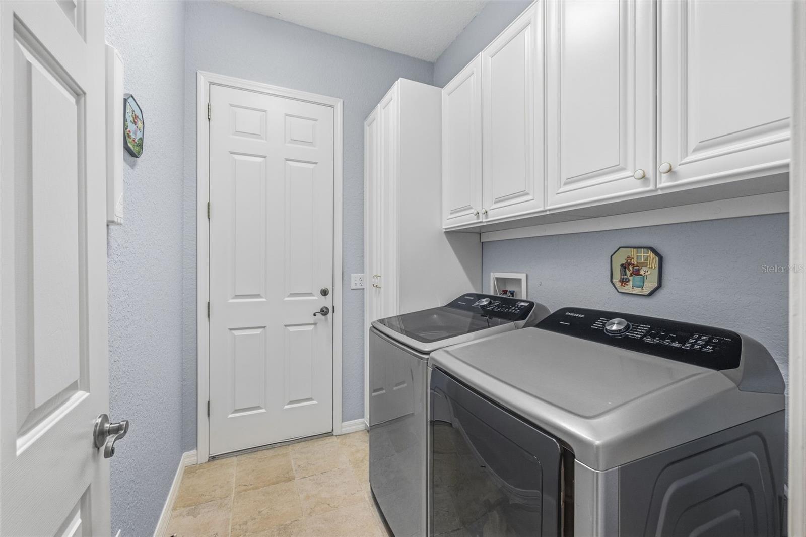 Image 33 of 80 For 2410 Kensington Greens Drive 5