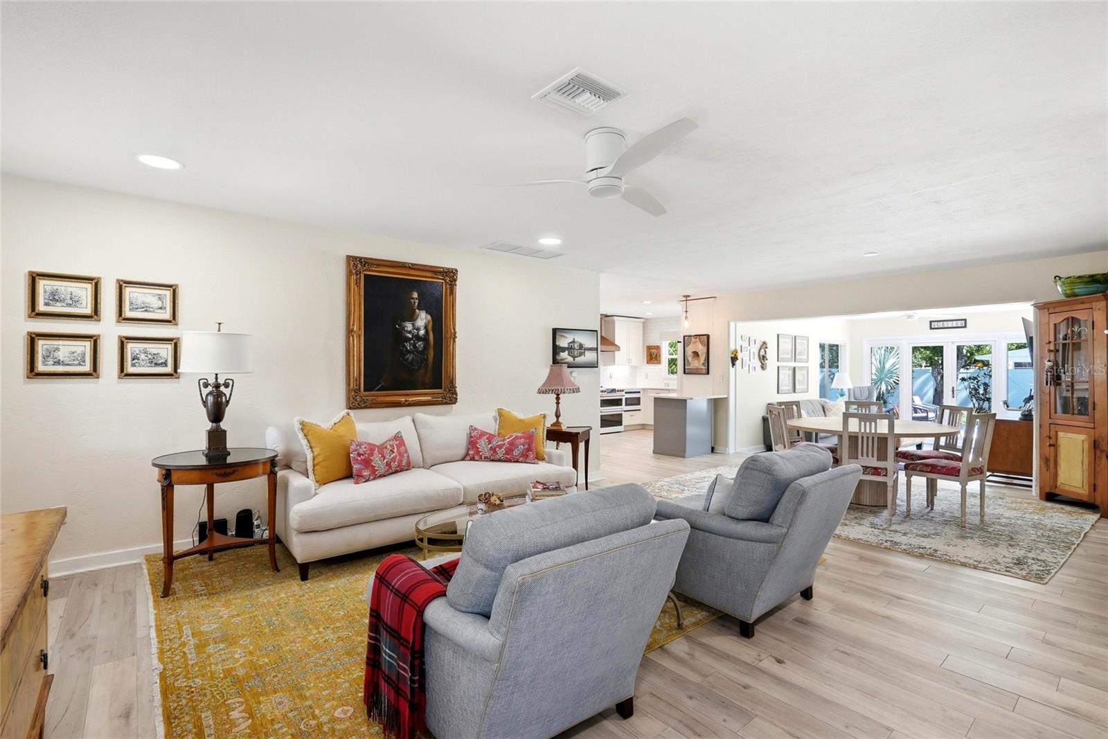 Image 4 of 51 For 743 43rd Avenue Ne