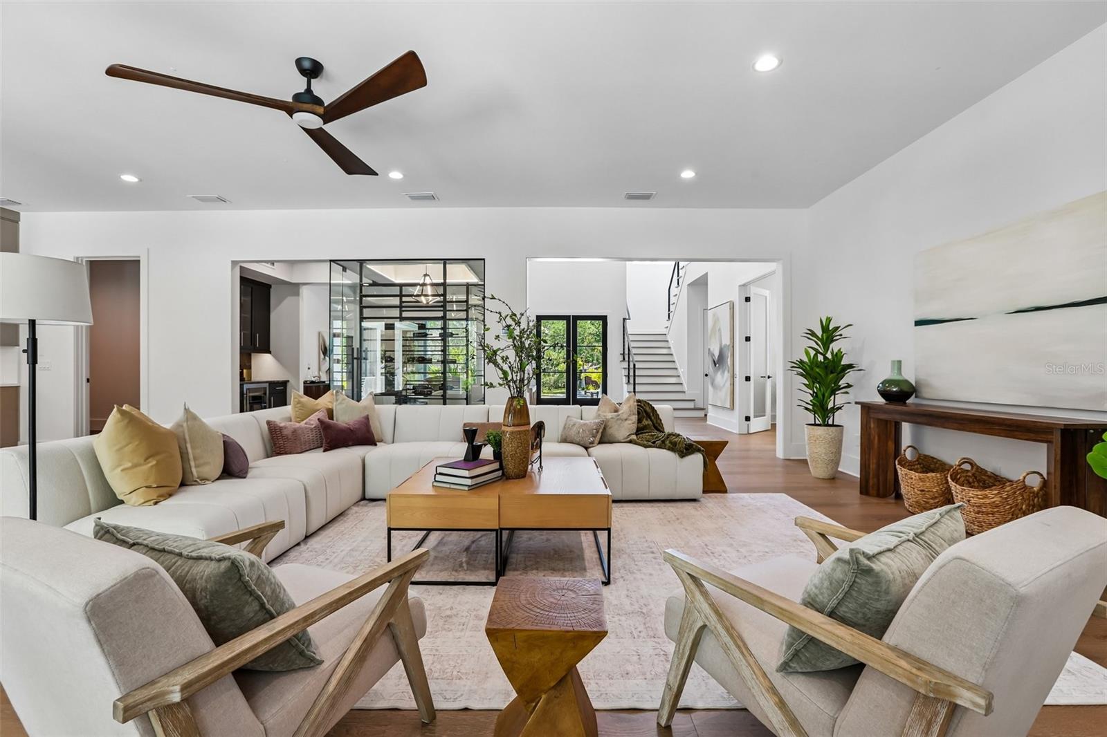 Image 4 of 100 For 3013 West Shore Boulevard