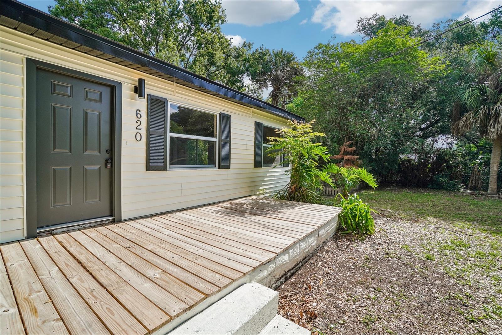Image 2 of 20 For 620 2nd Street