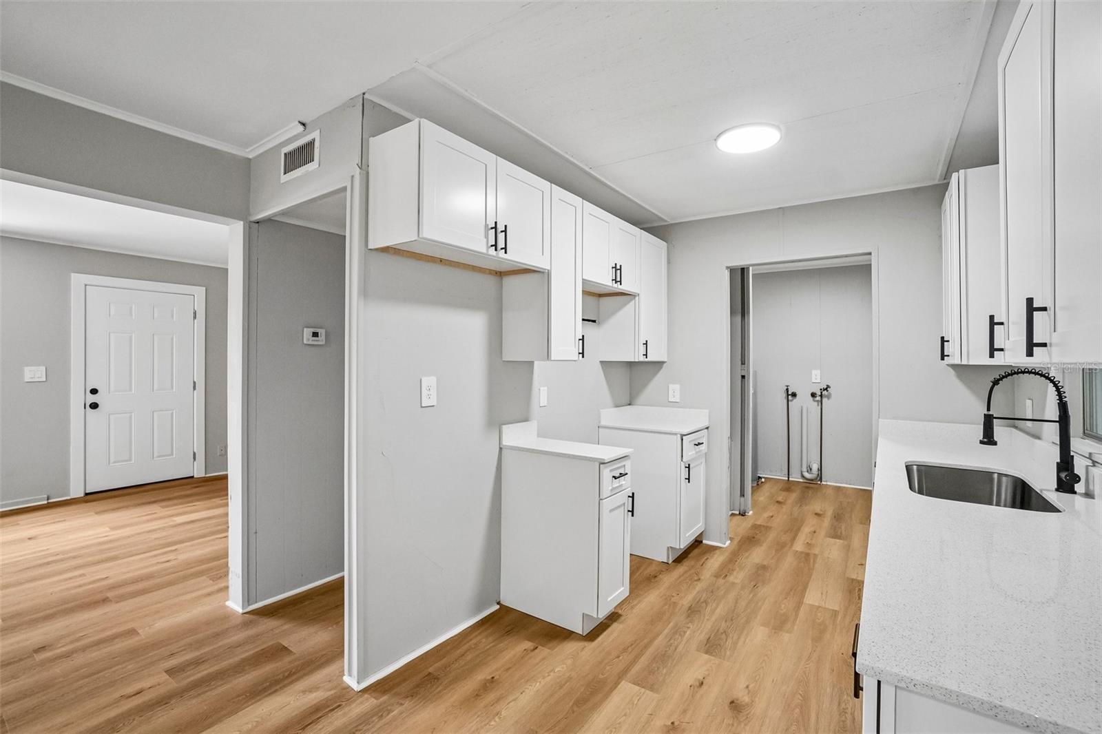 Image 9 of 20 For 620 2nd Street