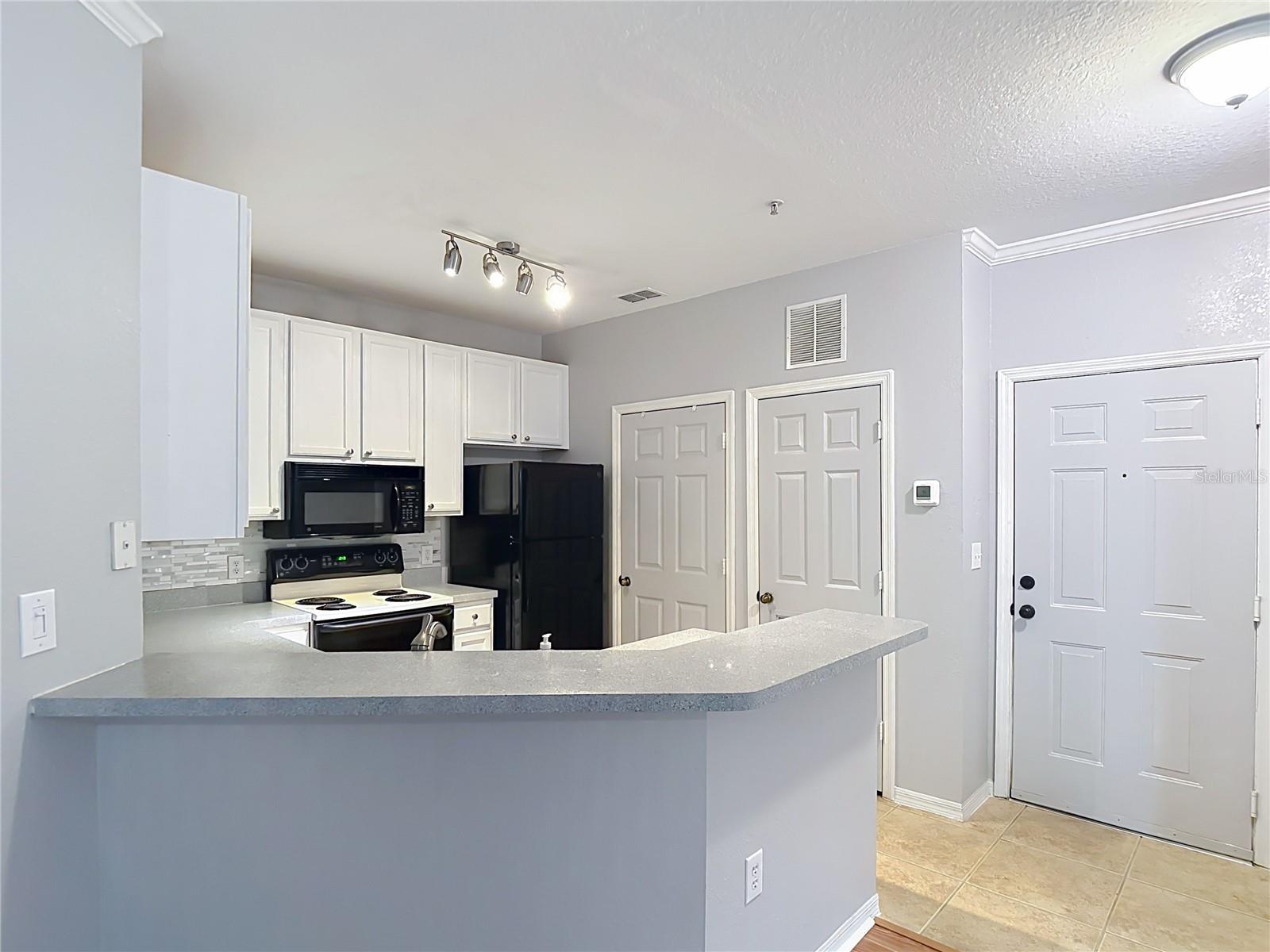 Image 12 of 75 For 10201 Courtney Palms Boulevard 203