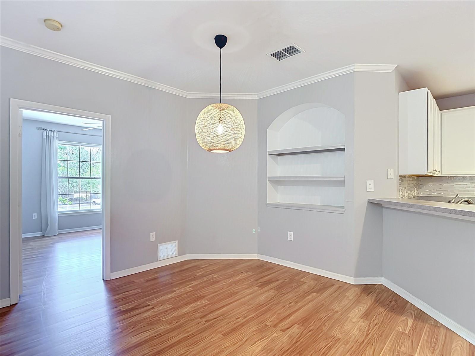 Image 17 of 75 For 10201 Courtney Palms Boulevard 203