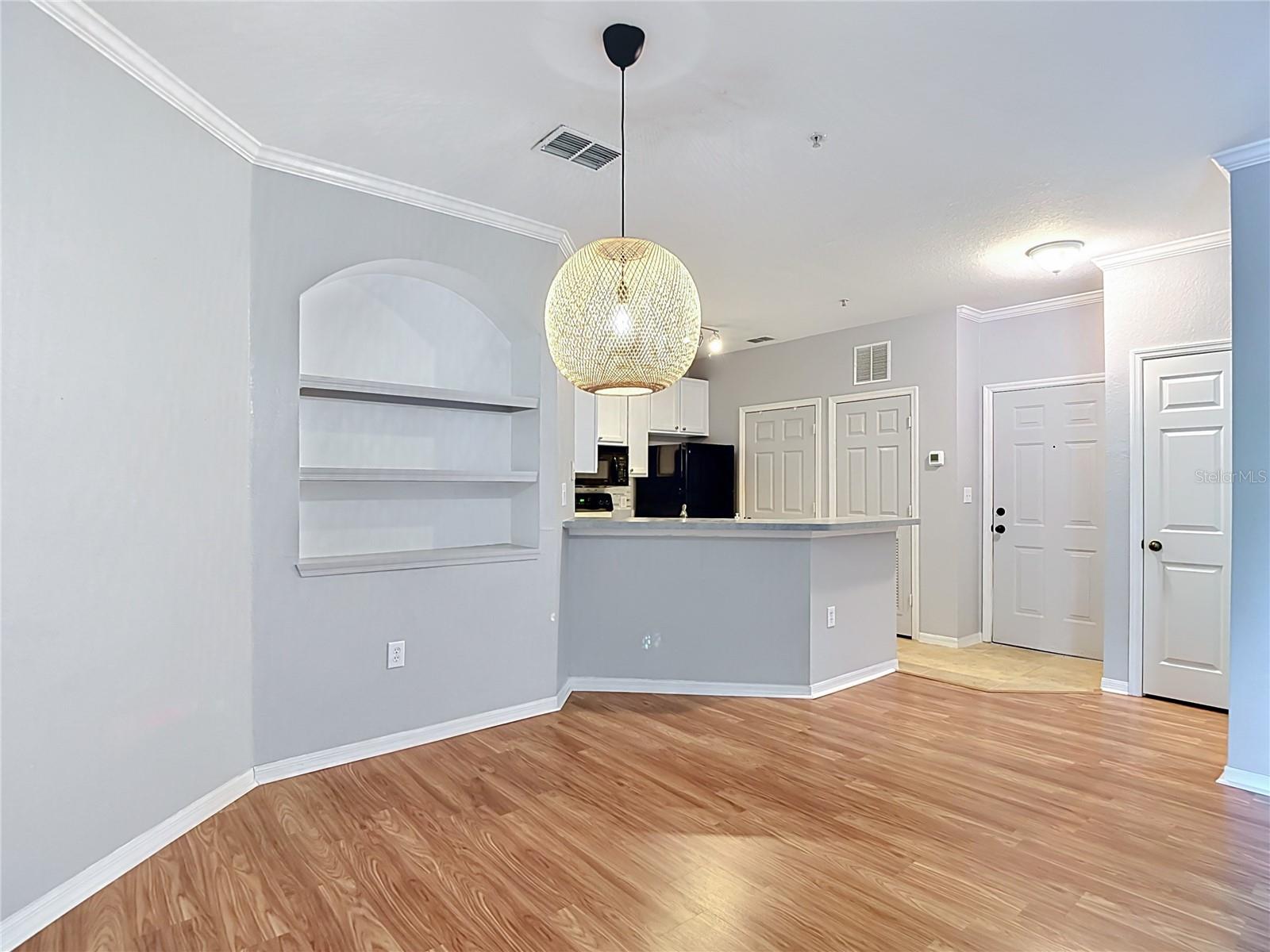 Image 18 of 75 For 10201 Courtney Palms Boulevard 203
