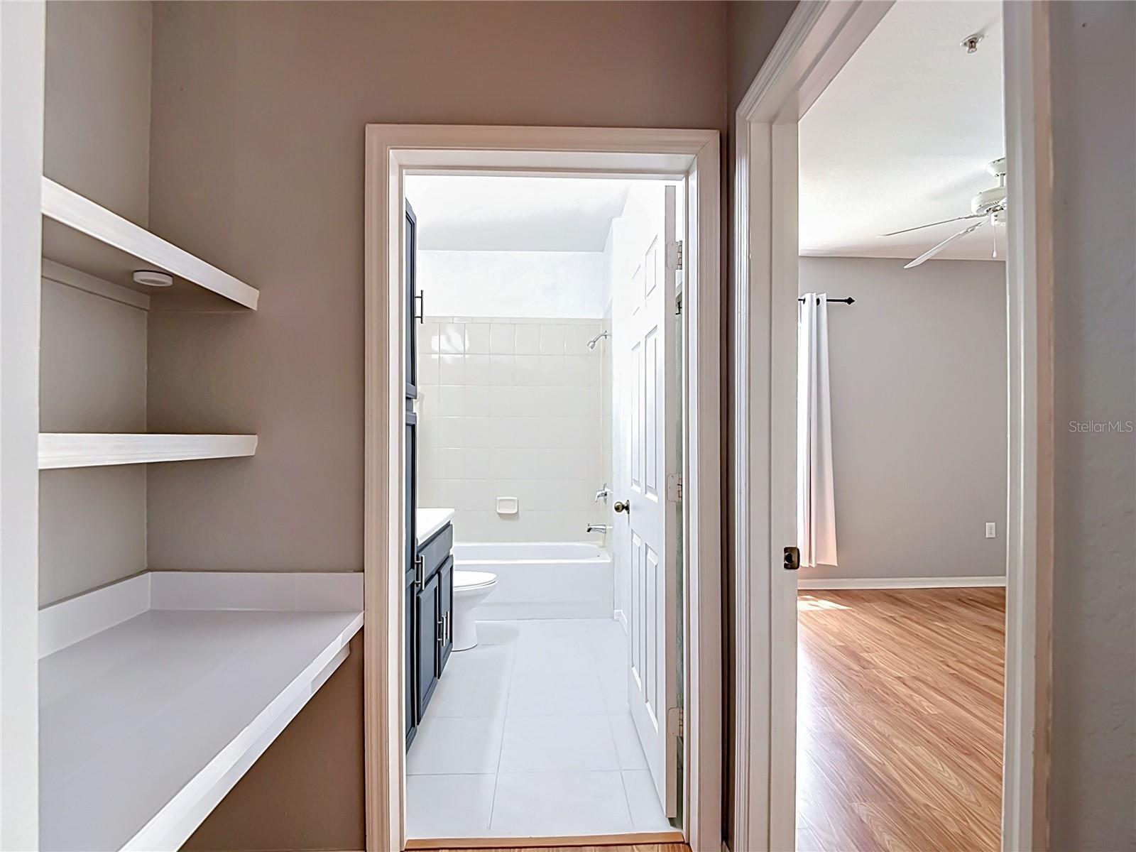 Image 42 of 75 For 10201 Courtney Palms Boulevard 203