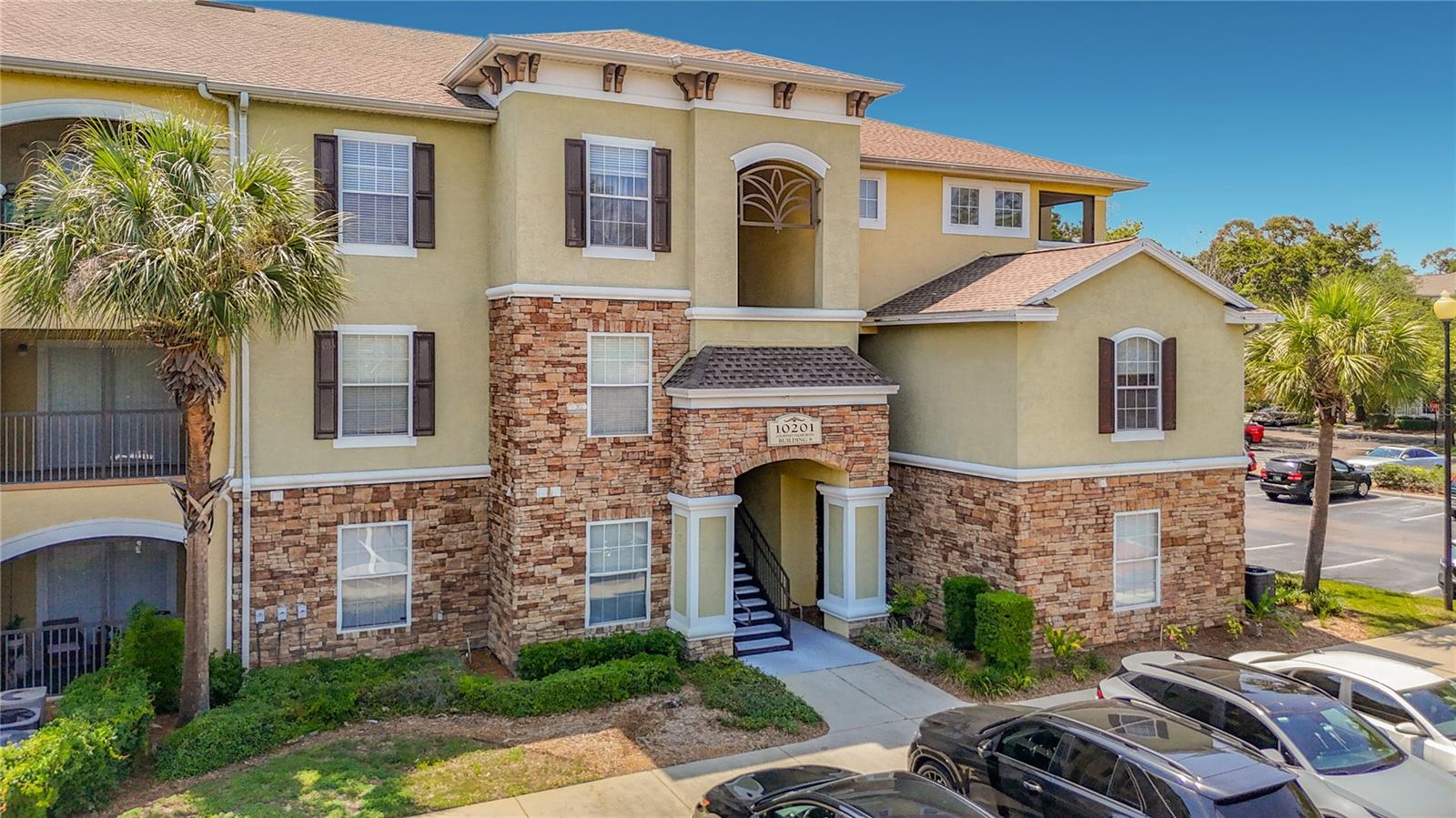Image 71 of 75 For 10201 Courtney Palms Boulevard 203