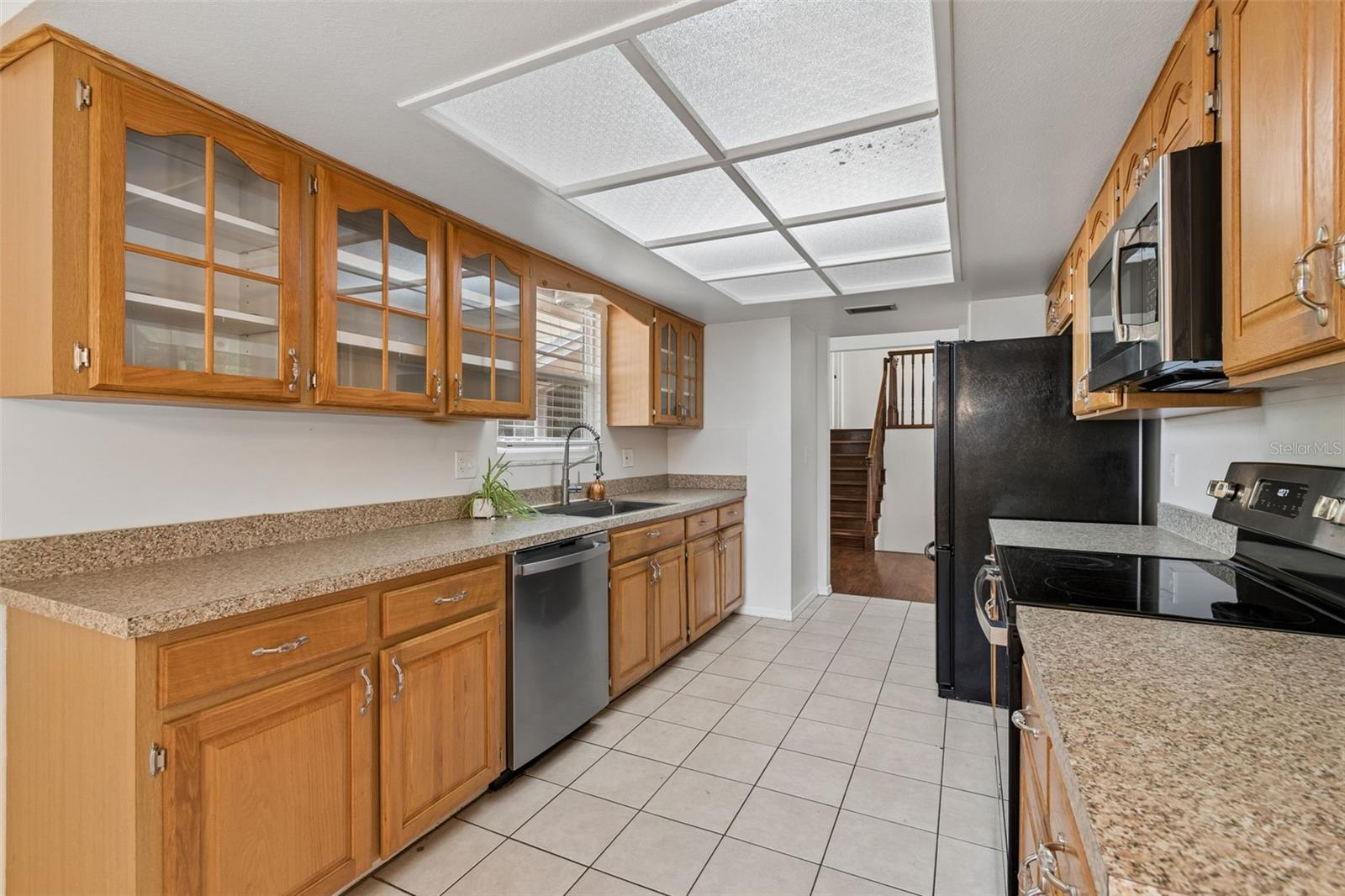 Listing photo id 17 for 2620 Giant Place