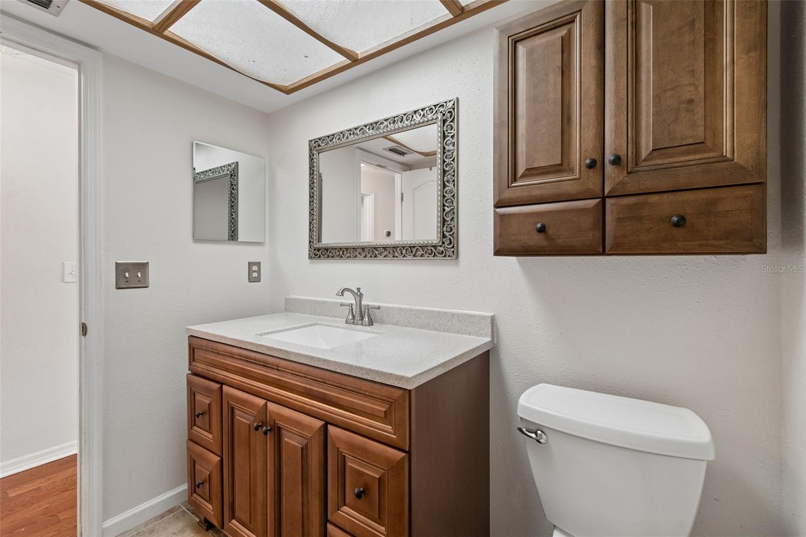 Listing photo id 35 for 2620 Giant Place
