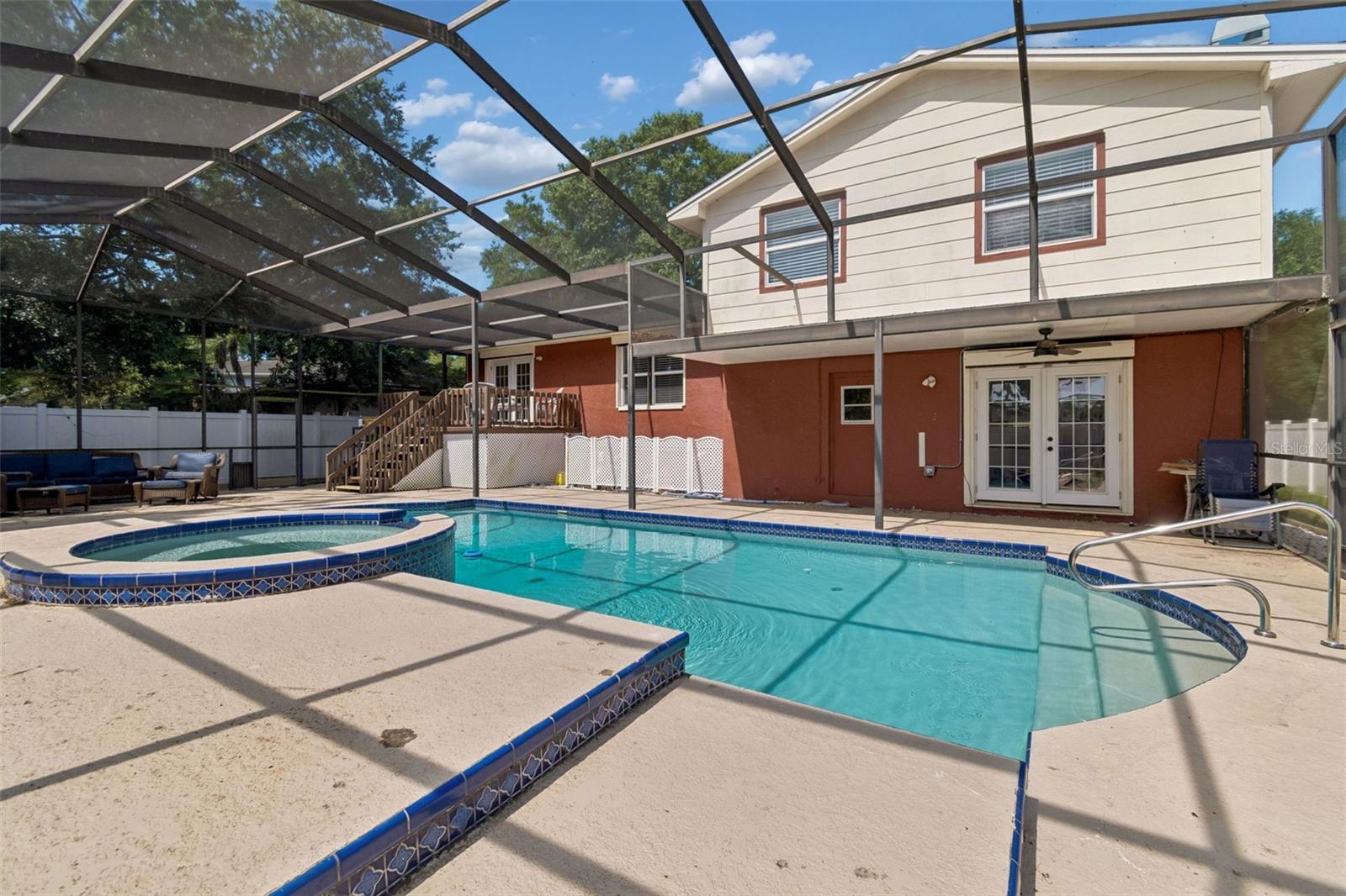 Listing photo id 51 for 2620 Giant Place
