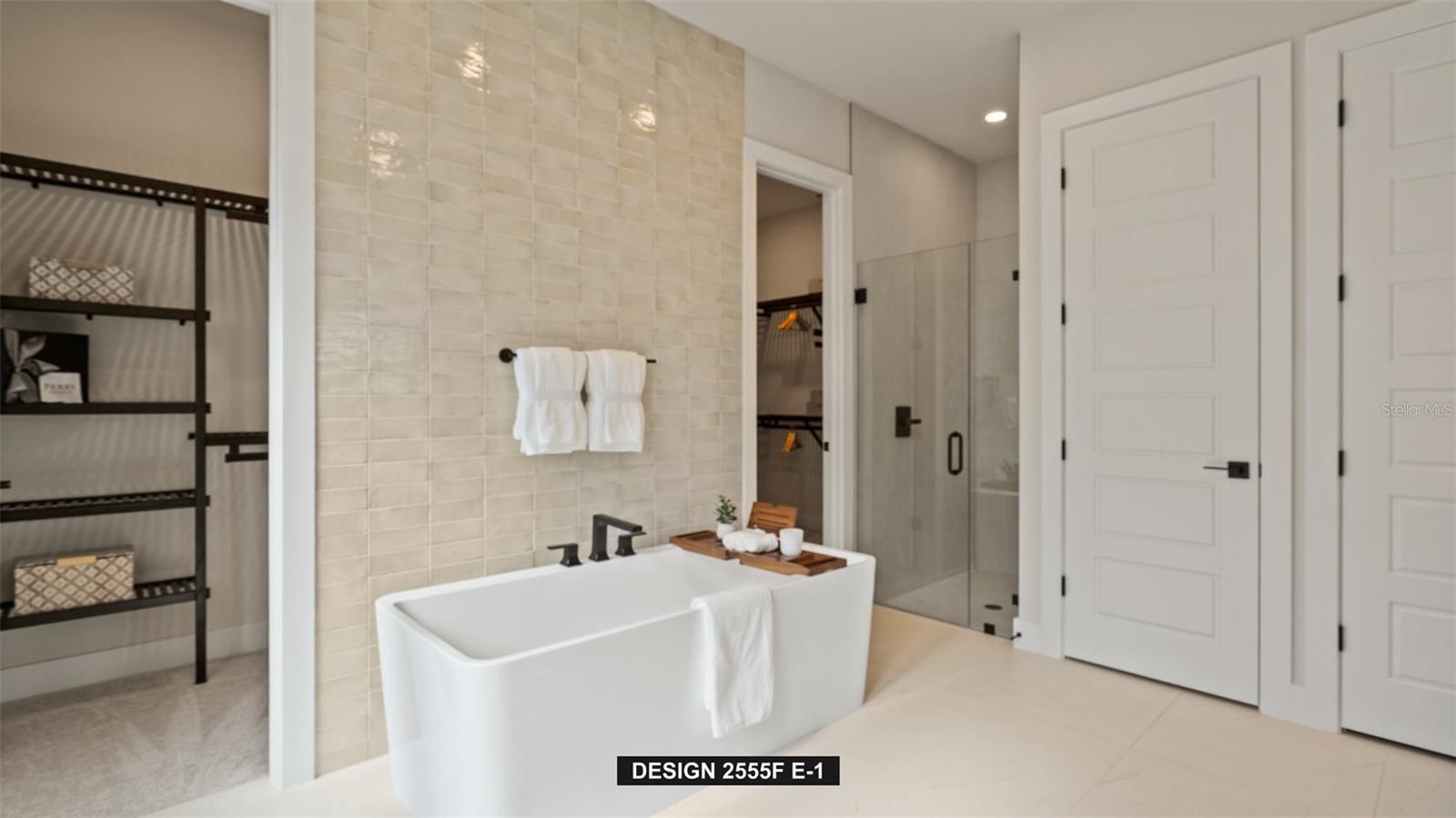 Listing photo id 12 for 9515 Sandy Shores Street