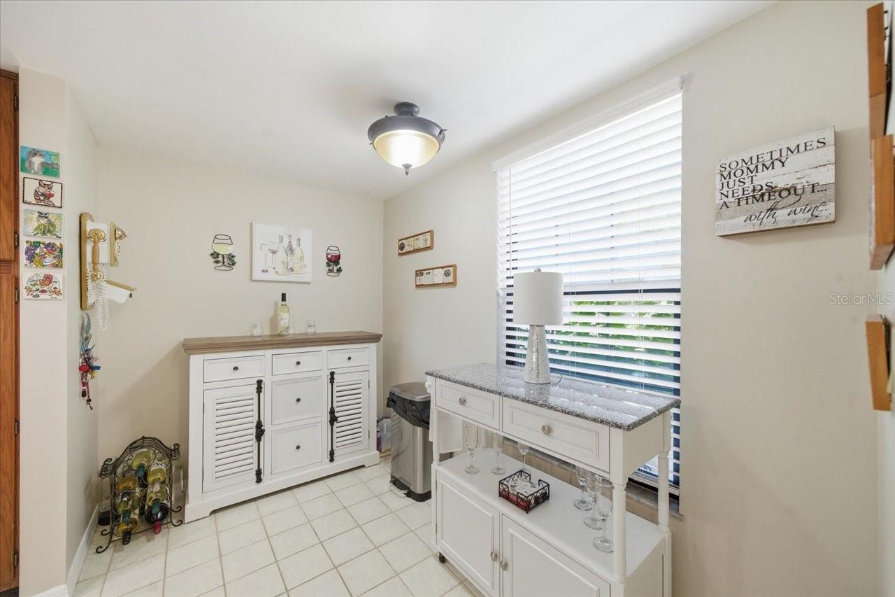 Image 36 of 58 For 2824 Countryside Boulevard 315