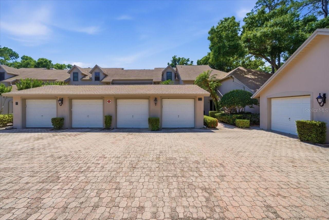 Image 5 of 58 For 2824 Countryside Boulevard 315