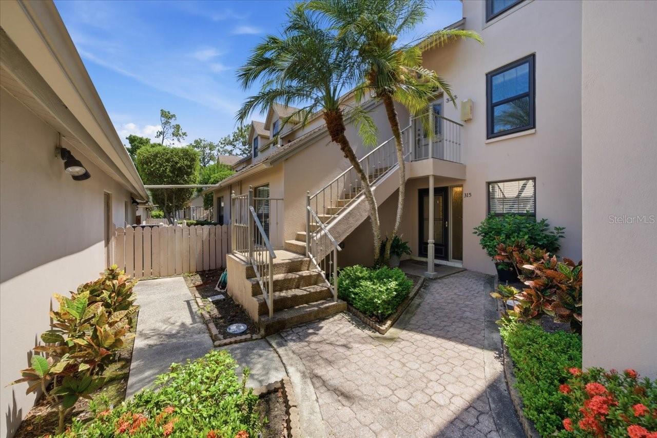 Image 7 of 58 For 2824 Countryside Boulevard 315