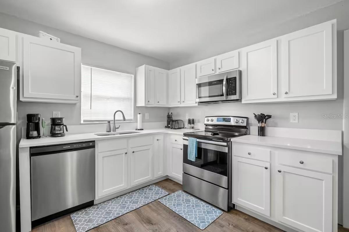 Image 3 of 28 For 10017 86th Street