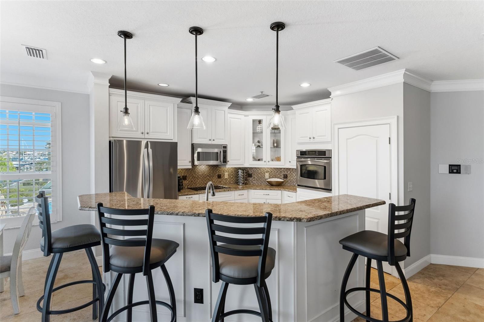 Image 17 of 50 For 6420 Sunset Bay Circle