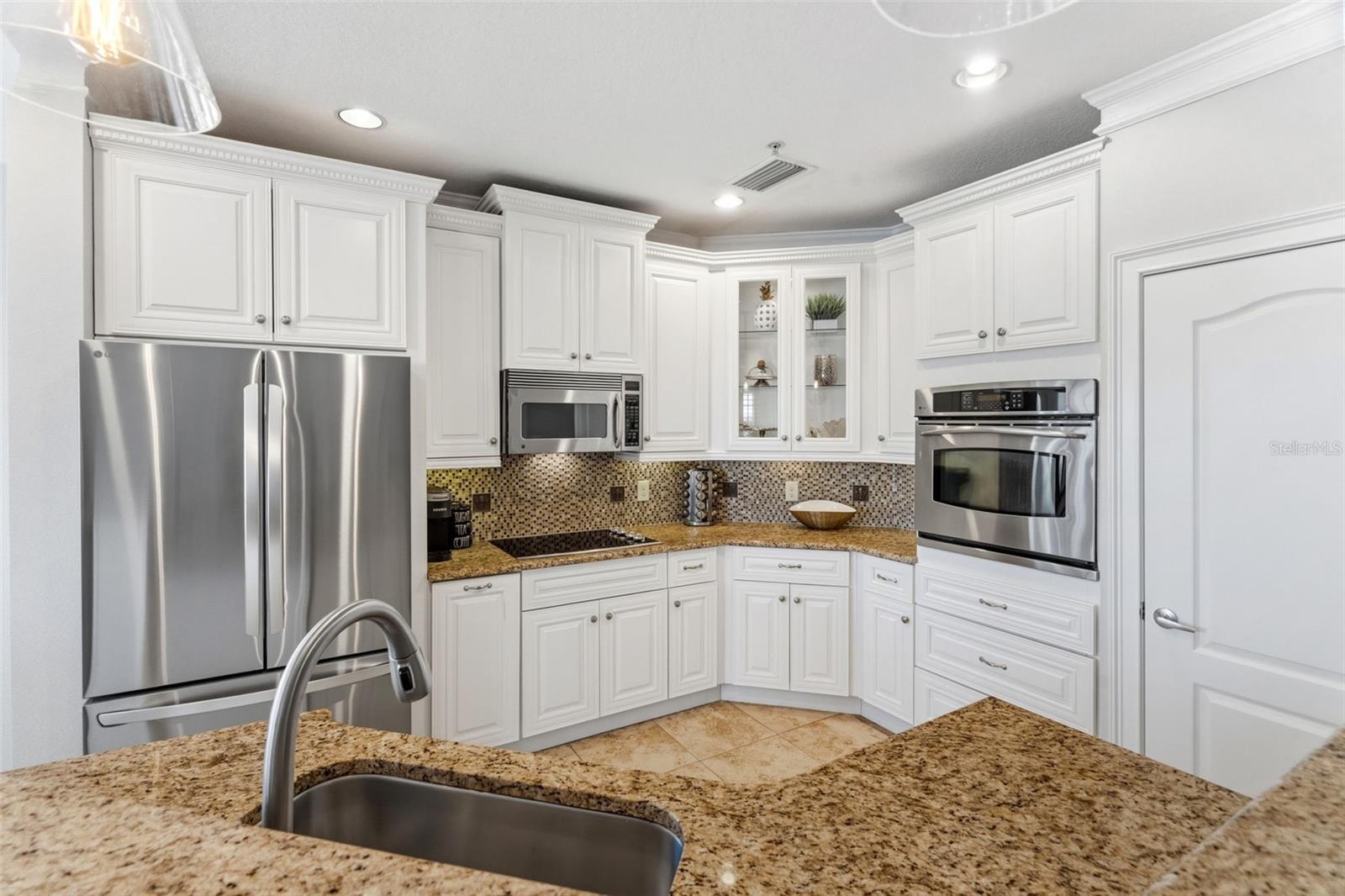 Image 18 of 50 For 6420 Sunset Bay Circle