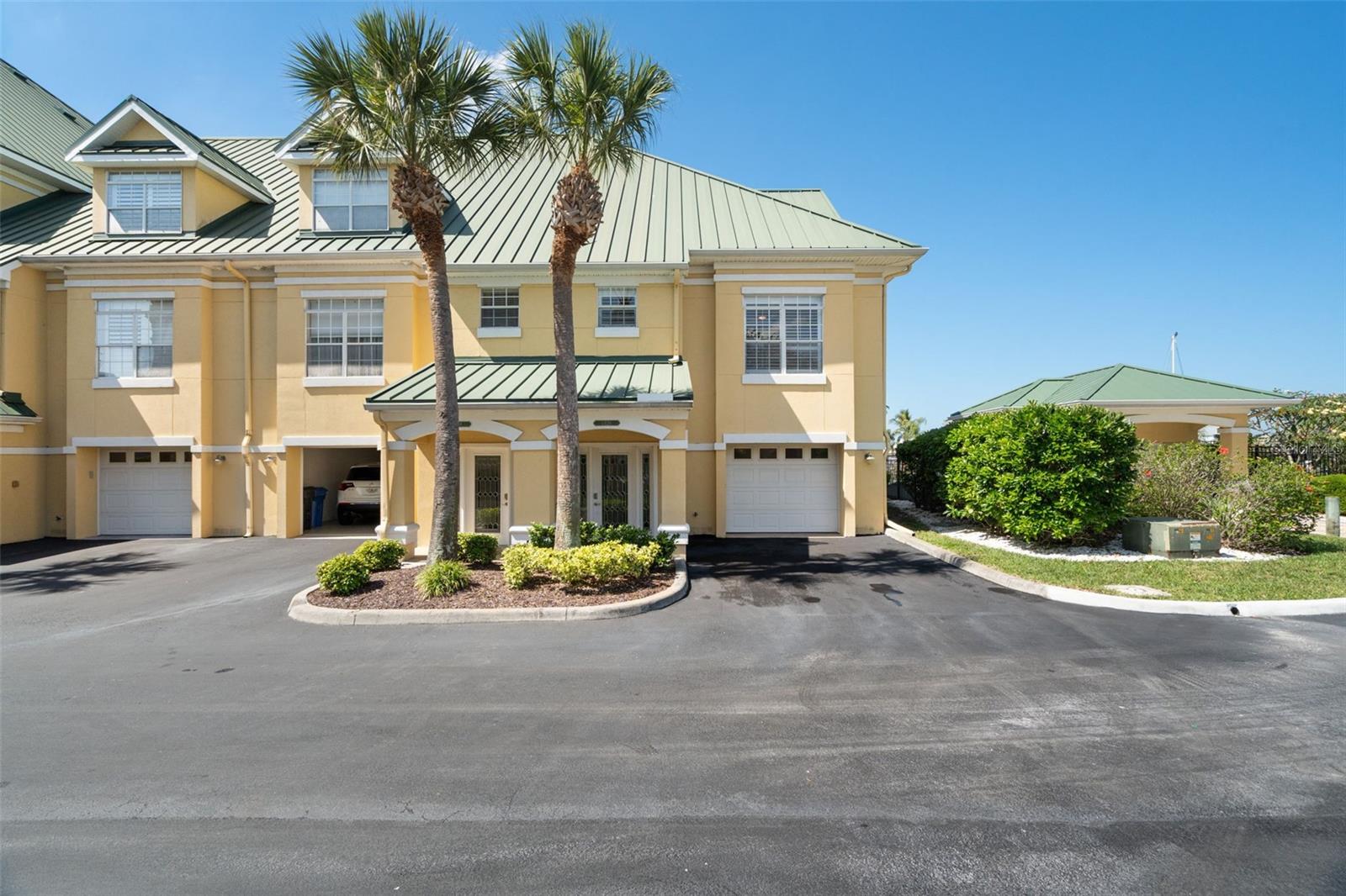 Image 4 of 50 For 6420 Sunset Bay Circle