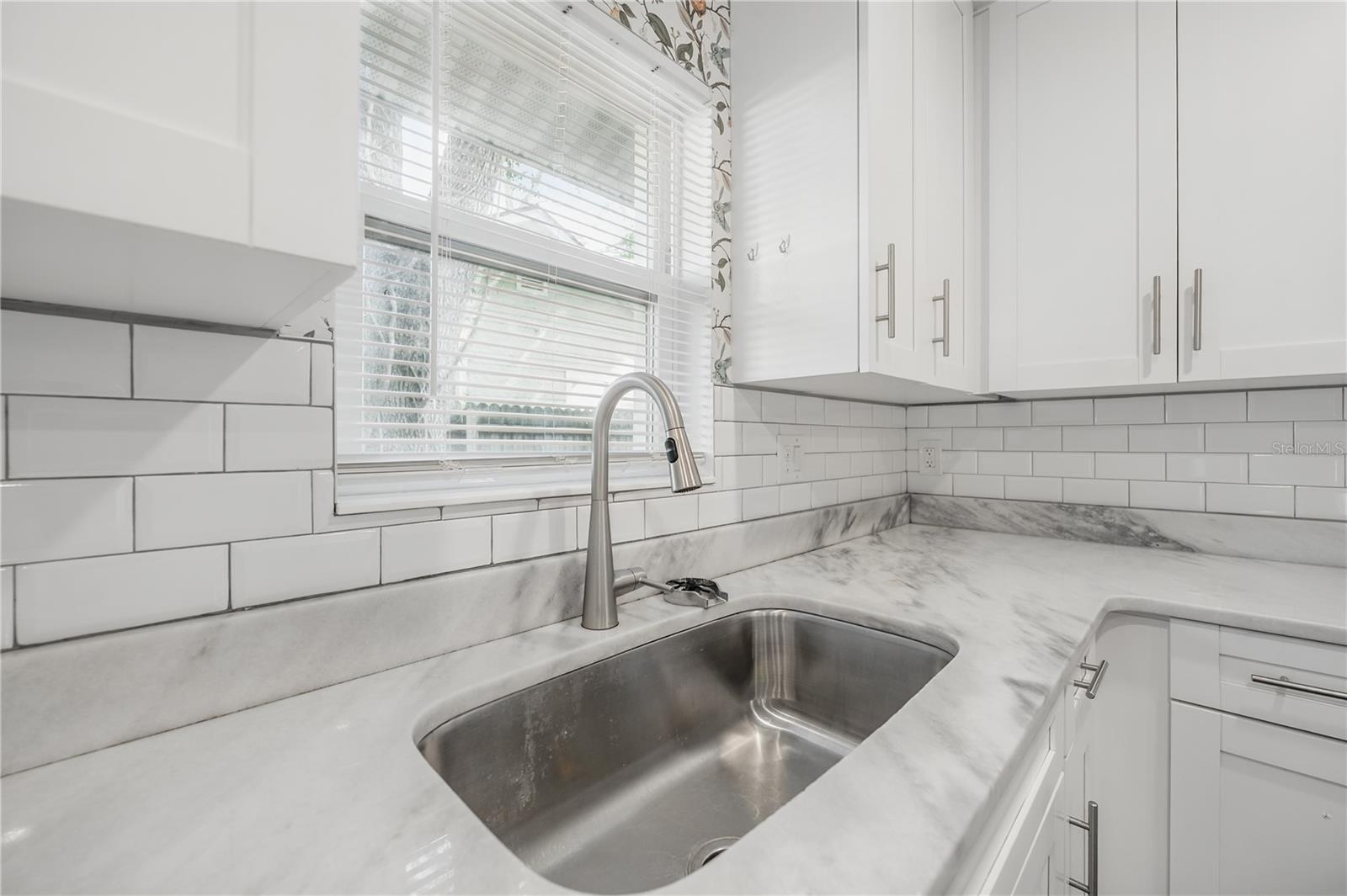 Image 14 of 41 For 4022 Marguerite Street