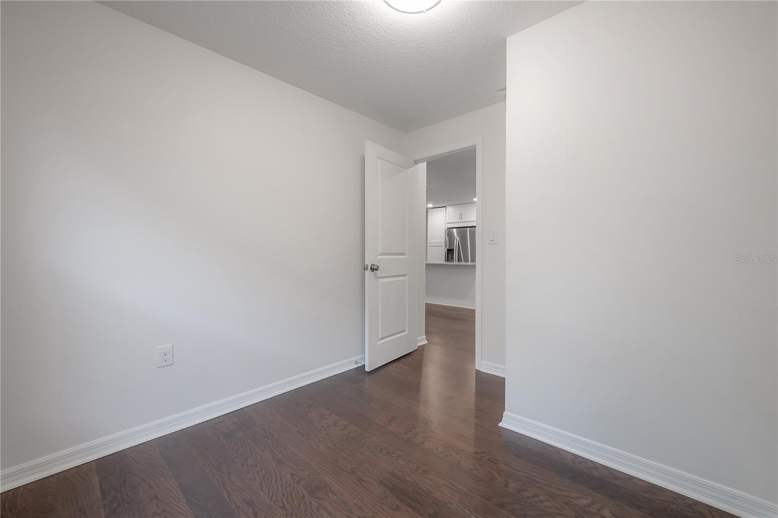 Image 24 of 41 For 4022 Marguerite Street